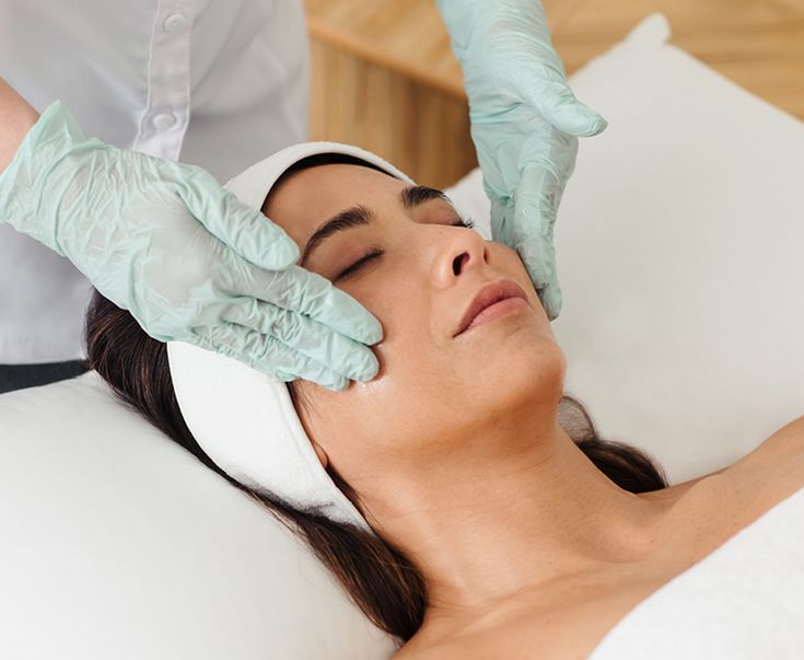 دليلك الشامل لخدمات ليزر إزالة الشعر حي العزيزية في مستشفى الرحيمي: تألقي بنعومة الحرير في رمضان