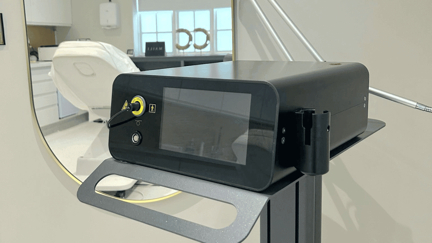 الإندولفت في مستشفى الرحيمي.. البديل الأذكى لعمليات شد الوجه الجراحية